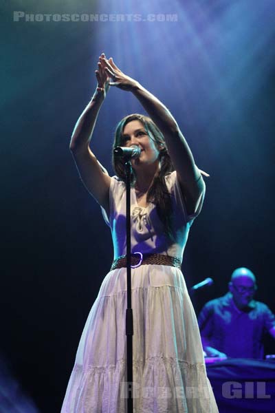 MORCHEEBA - 2008-05-14 - PARIS - Grand Rex - Amanda Zamolo - Paul Godfrey
